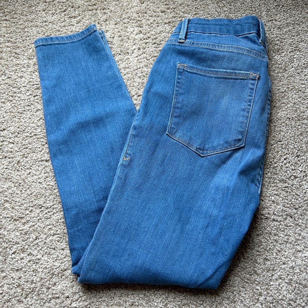 Good American Good Legs Crop Jean